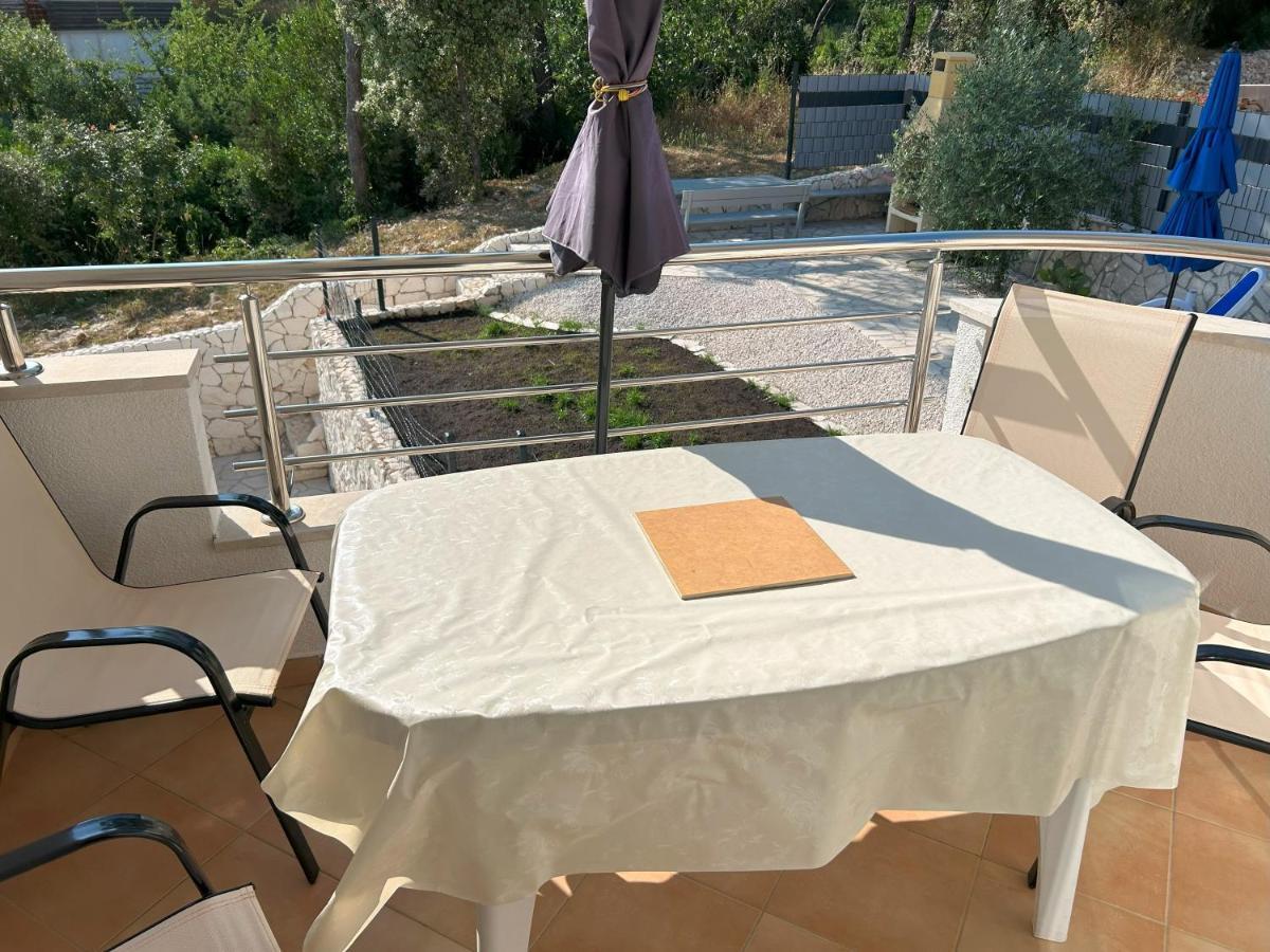 Apartments Antonella Trogir Exterior photo