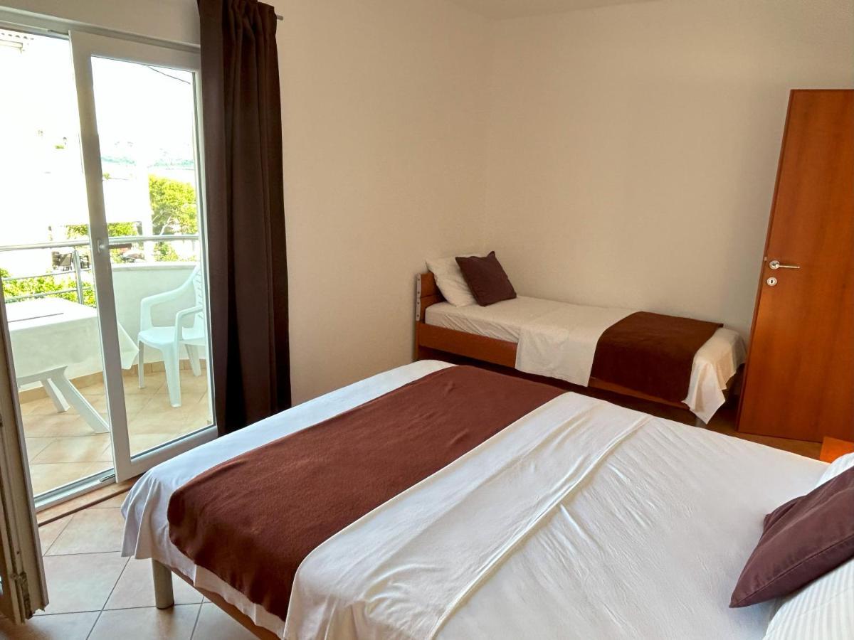 Apartments Antonella Trogir Exterior photo