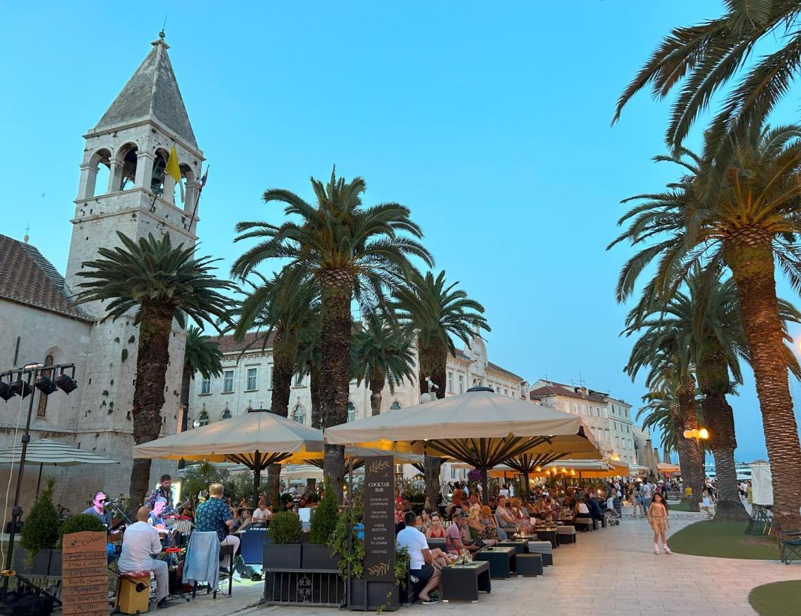 Apartments Antonella Trogir Exterior photo