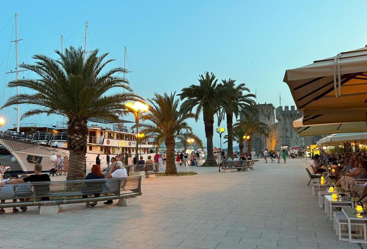 Apartments Antonella Trogir Exterior photo