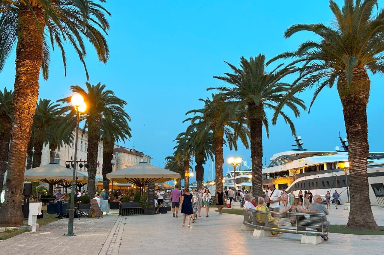 Apartments Antonella Trogir Exterior photo