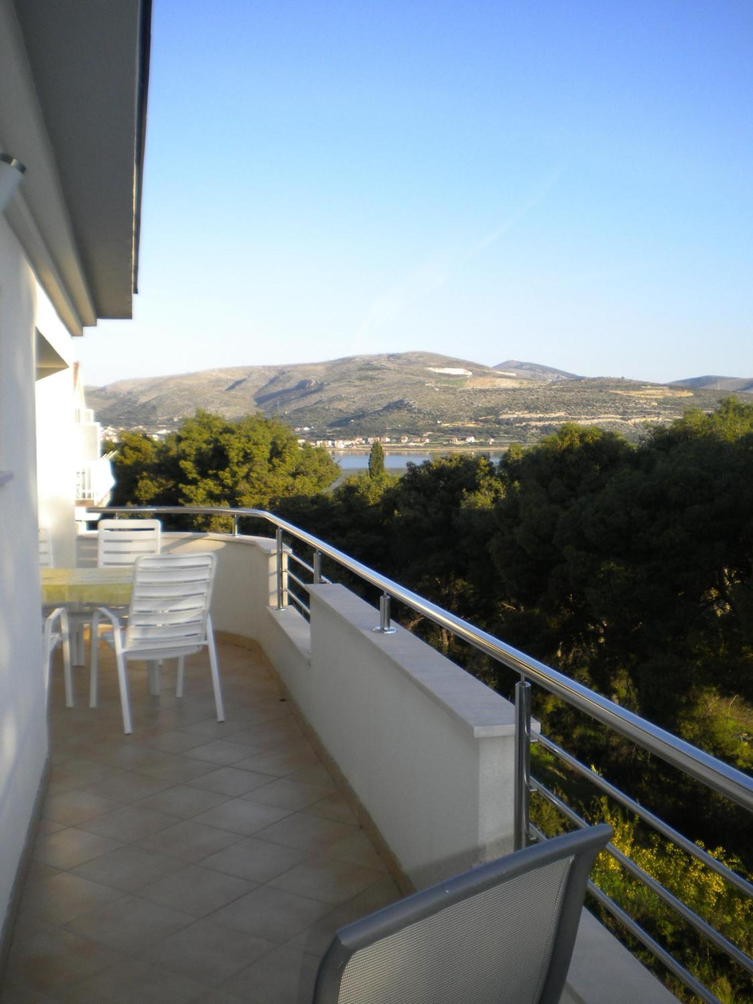 Apartments Antonella Trogir Exterior photo