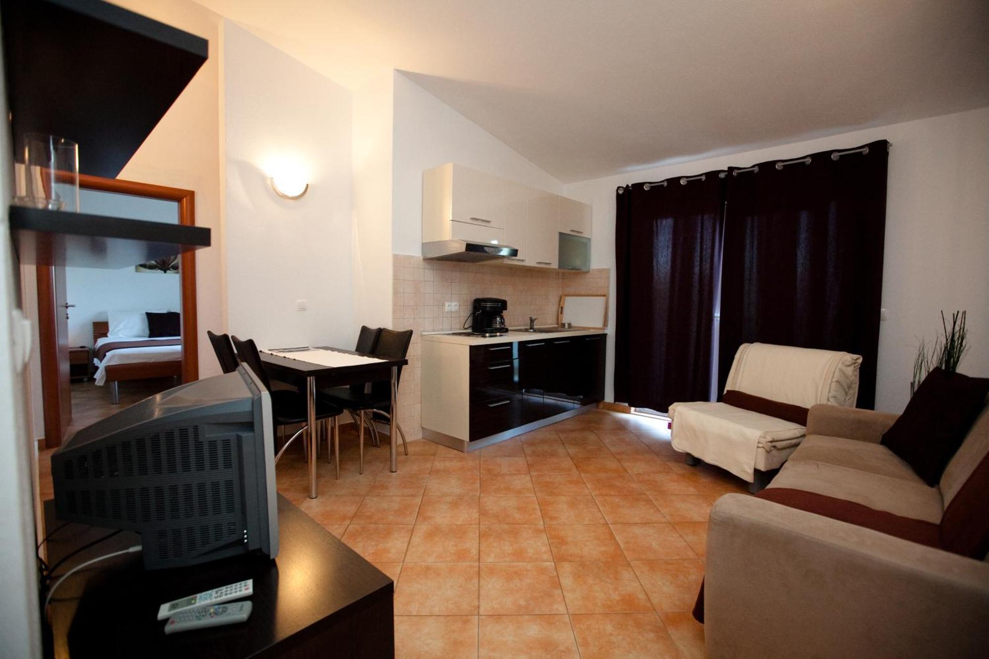 Apartments Antonella Trogir Exterior photo